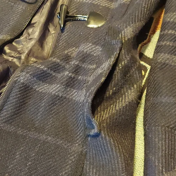 Guess Coat - Picture 5 of 12